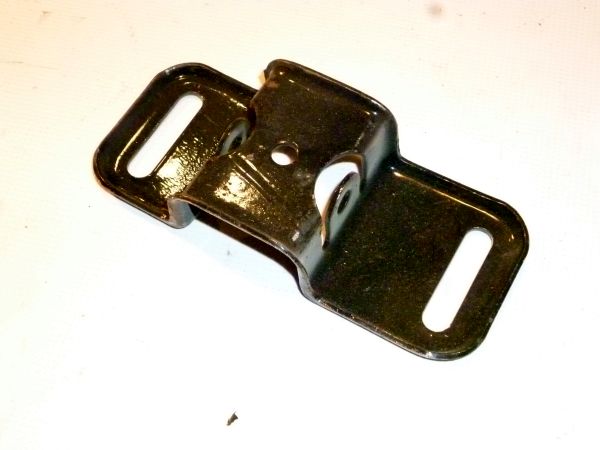 Хомут крепления колонки рулевого управления