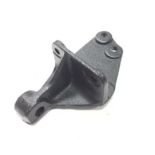 Кронштейн перед.амортизатора верх.левый