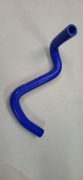 Патрубок подводящий силикон дополн.двух.каб. насоса отопителя Г-ль Бизнес, CARUM