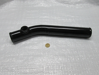 Патрубок радиатора подводящий металл. Г-2217 под датчик (1-изгиб) d-38х305