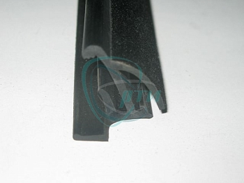 Уплотнитель стекла 2111 (опускного) зад.ниж.внутр.