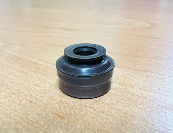 Колпачок маслоотражательный VA03 7-59 / ЯМЗ-534 (VITON)Фторкаучук см. Аналог