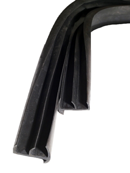 Уплотнитель двери изотерм. кузова дл.2300 2-х лепестк.Чебоксары