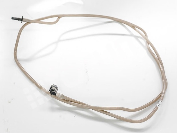 Трубка топл. полиамид. Г-ль Е2 (4760мм) дв.ЗМЗ к баку