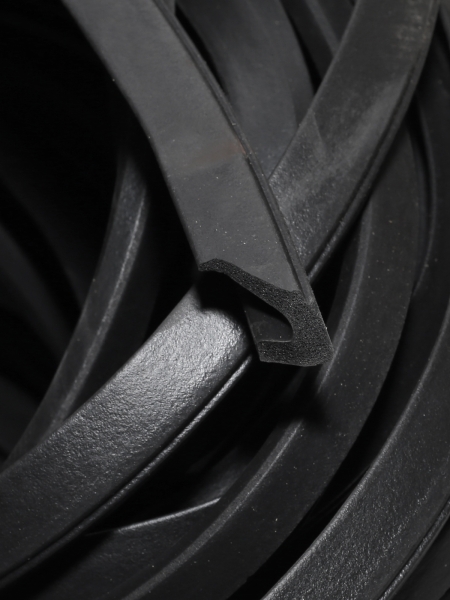 Уплотнитель двери (мягкий) Урал Уралэластотехника