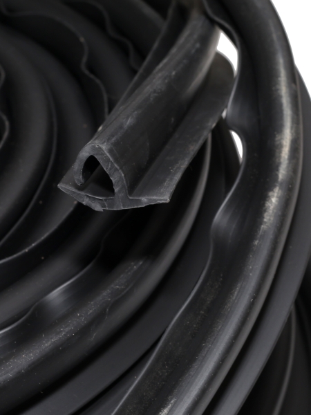 Уплотнитель двери изотермического фургона Г-3302, 3307, КАМАЗ, МАЗ 1-о лепестковый ТЗПИ