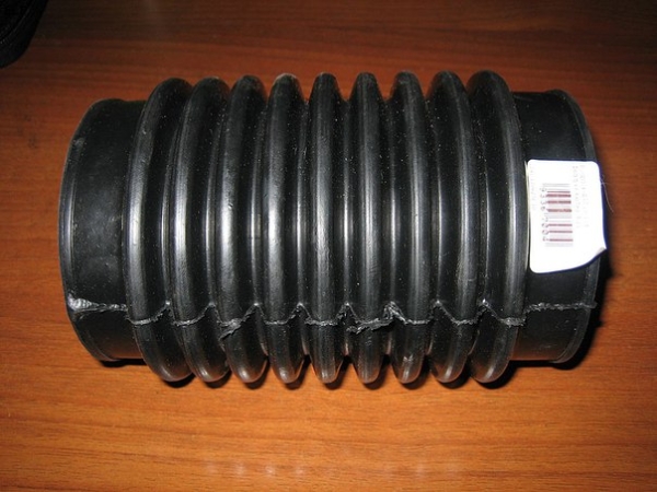 Патрубок воздушного фильтра М-2141 , 21412 БРТ