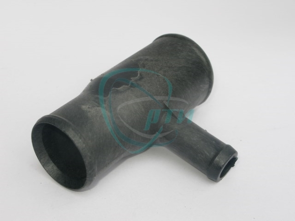 Патрубок радиатора пластмасс.(чайник) Г-ль