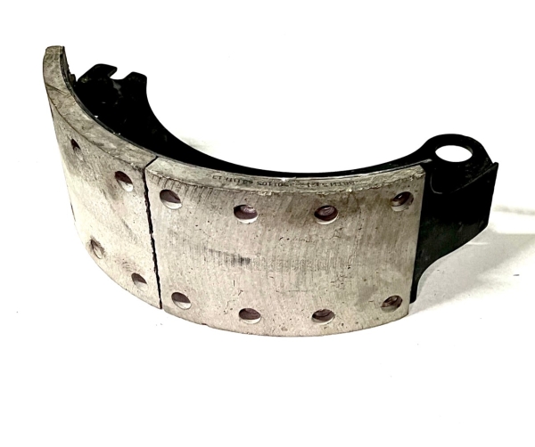 Колодка тормозная ГАЗ 3307 зад.