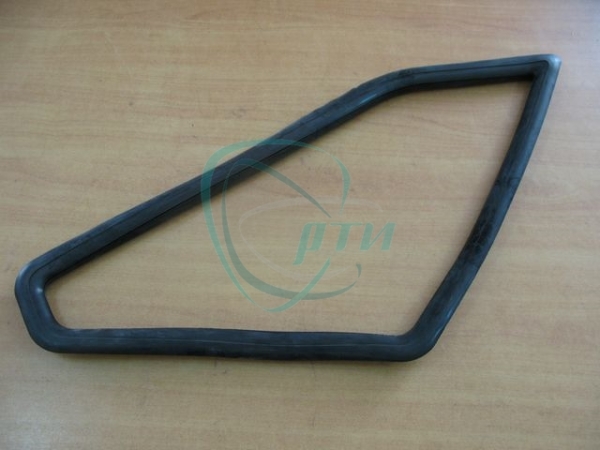 Уплотнитель стекла (боковины) 2109 правый БРТ