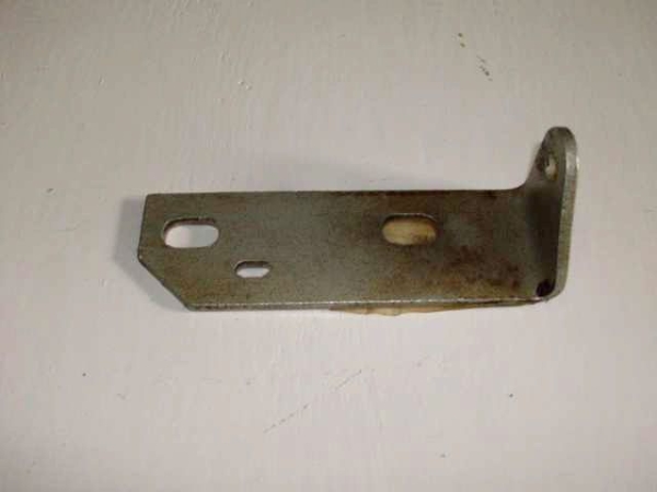 Кронштейн крепления генератора УАЗ-3151 передний,