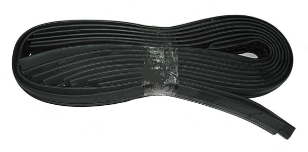 Уплотнитель стекла (опускного) Волга "объемн.дверь" БРТ