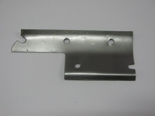 Кронштейн крепл. брызговика 3110 пр.