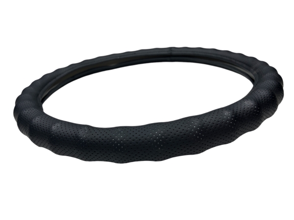 ЯЯОплетка на руль 370-390 мм экокожа (черная рифленый перфарированный обод) KURUMAKIT