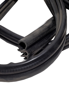 Уплотнитель капота ПАЗ Вектор NEXT Уралэластотехника