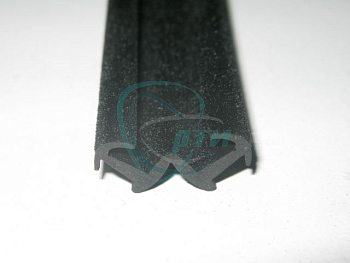 Уплотнитель стекла 2101,2103,2106 (опускного) комплект (47Р) БРТ