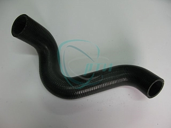 Патрубок радиатора отводящий нижний Г-ль дв.Chrysler БРТ