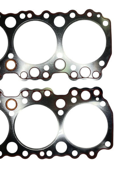 Прокладка головки блока Д-260 (на 3 цил. к-т из 2 шт.) с герметиком усилена (обложена) металлом БЦМ