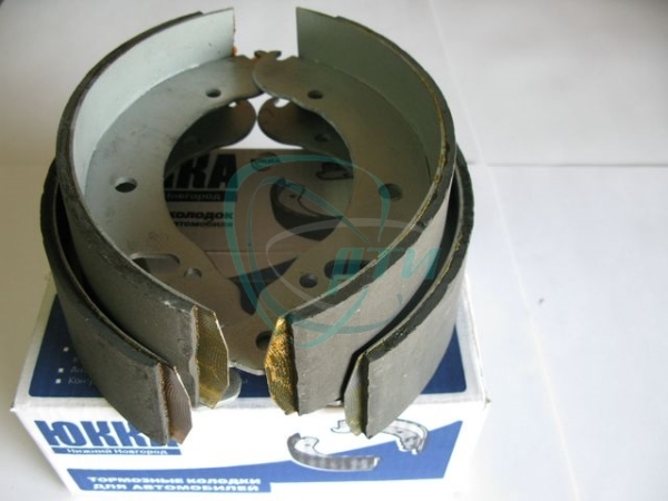 Колодка тормозная Г-ль зад. (б/асб.) (накладка "ТИИР" ( инд.упак.) (комп. 4шт)