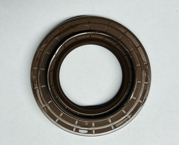Сальник 42х75х9/16 (правый) редуктора ЗМ (18134) / ГАЗель NEXT (VITON)Фторкаучук