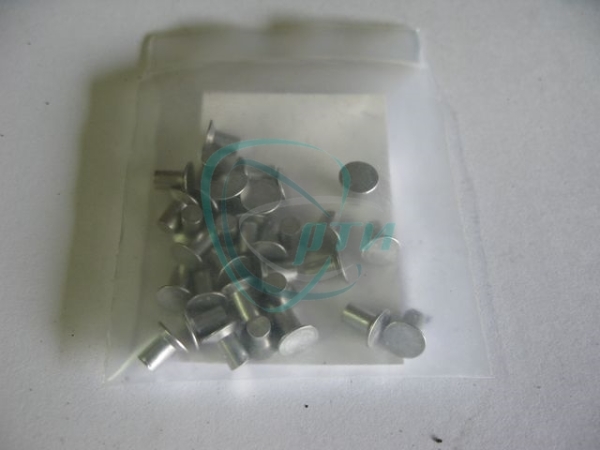 Заклепка диска сцепления В-га