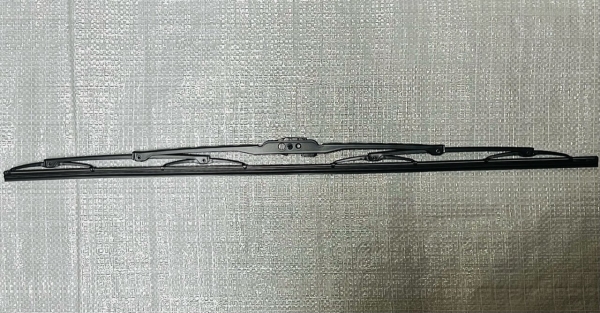 Щетка стеклоочистителя металл. каркас (600мм) под крючок 9*3 Китай