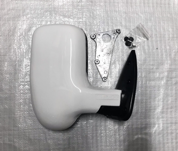 Зеркало заднего вида /Г-ль/Соб-ль/ руч. привод (белое) правое