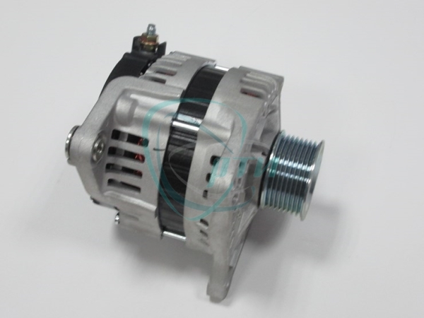 Генератор ГАЗель дв.CUMMINS ISF-2.8 (14В, 120А) под фишку 