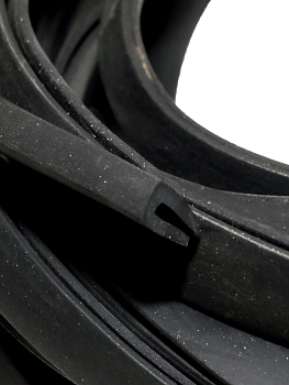 Уплотнитель П-обр.15х8х4х2 (бытовой) СЗРТ