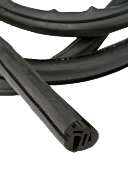 Уплотнитель стекла (лобового) ПАЗ-3204 СЗРТ