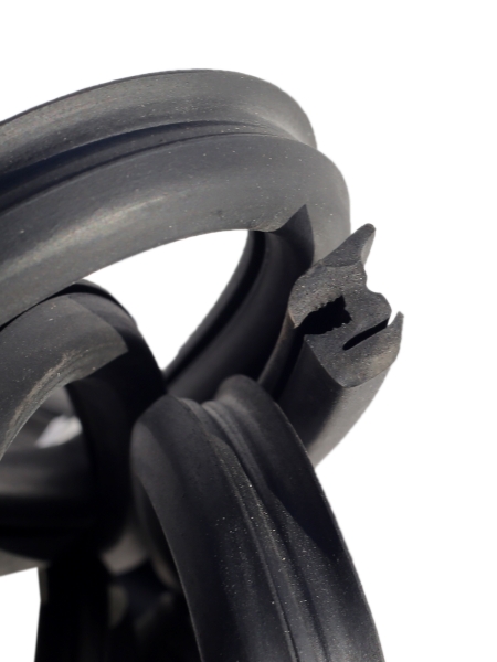 Уплотнитель стекла (лобового) УАЗ-469 СЗРТ